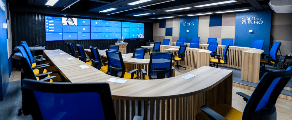 Escola de Negócios e Seguros migra mas de 150 cursos en tiempo record con Open LMS